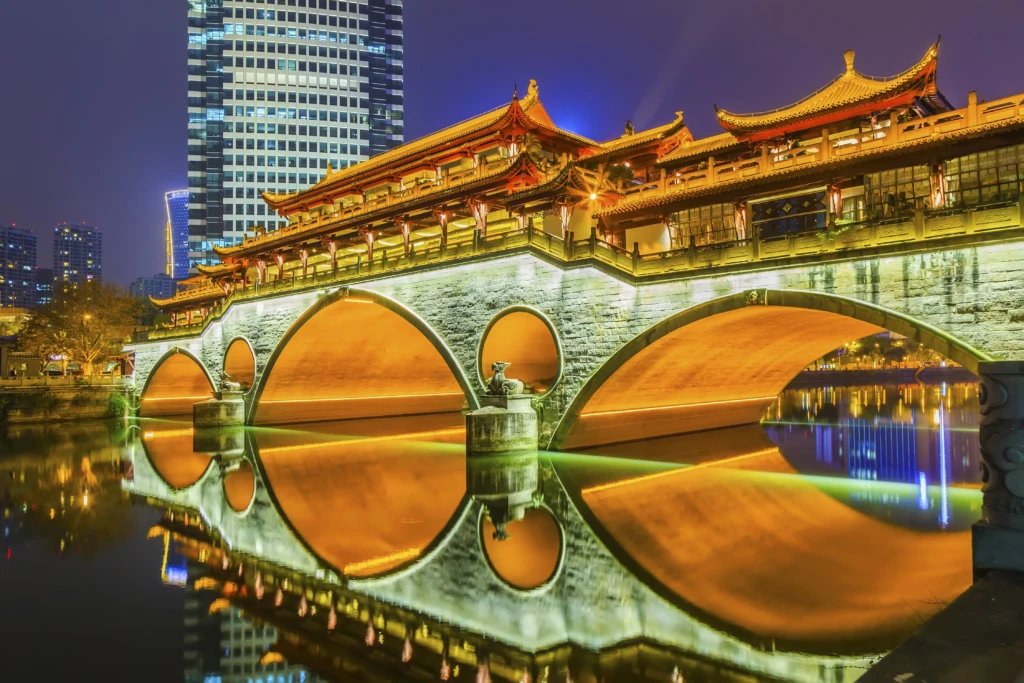 traditional-yellow-travel-lights-river